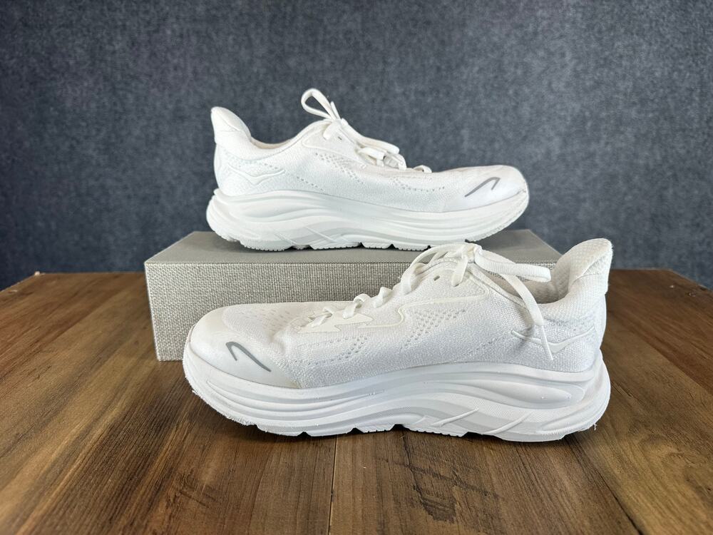 HOKA Clifton 10 Big Kids Youth Size 5 White Running Walking Sneakers 1168860